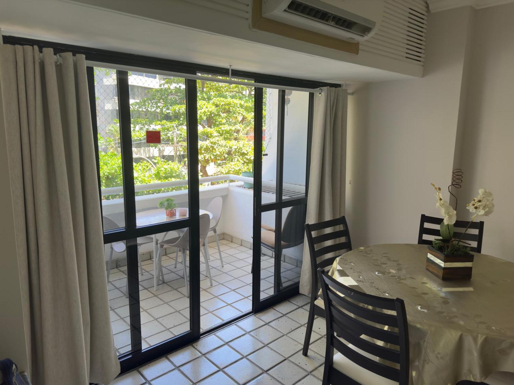 1/4, Camareira, Piscina, Barra/ondina *